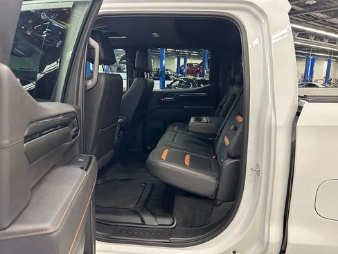Used 2023 GMC Sierra 1500 AT4 w/ AT4 Premium Package AWD/4WD image 18