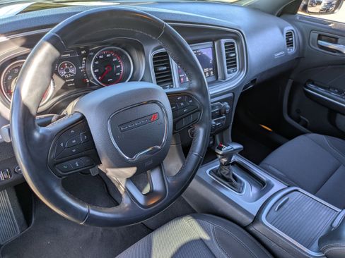 Used 2020 Dodge Charger SXT image 17