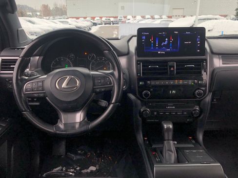 Used 2022 Lexus GX 460 image 16