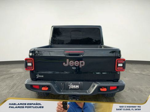 Used 2025 Jeep Gladiator Mojave w/ Safety Group image 5
