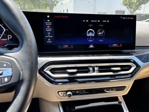 Certified 2023 BMW i4 eDrive40 RWD image 31