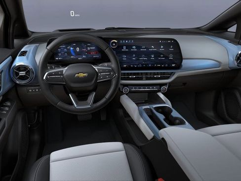 New 2026 Chevrolet Equinox EV LT w/ Convenience Package II AWD/4WD image 31