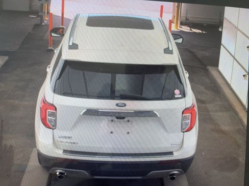 Used 2020 Ford Explorer Limited RWD image 17