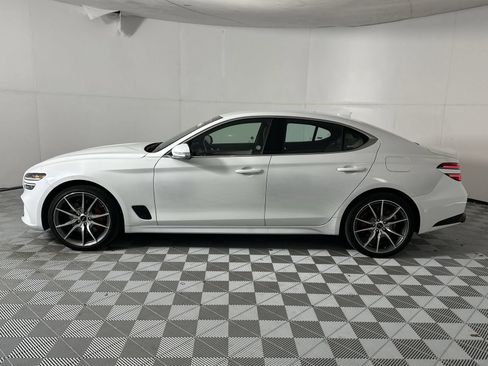 Used 2025 Genesis G70 2.5T RWD image 5