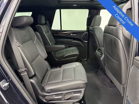 Used 2023 Cadillac Escalade Premium Luxury w/ Performance Package image 13