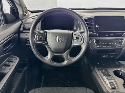 Used 2025 Honda Ridgeline Sport image 27