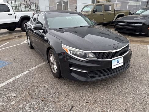 Used 2018 Kia Optima LX FWD image 8