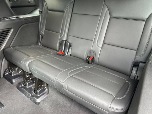 Used 2025 GMC Yukon Denali AWD/4WD image 15