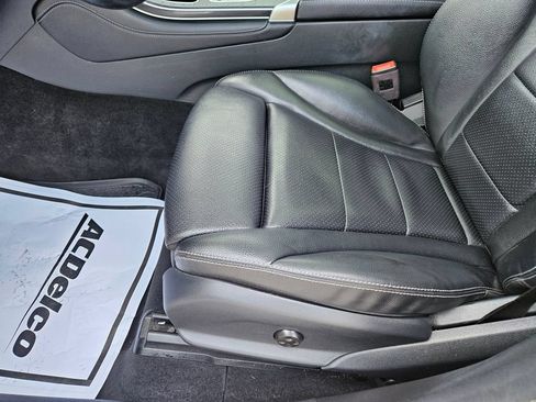 Used 2019 Mercedes-Benz GLC 300 4MATIC image 23