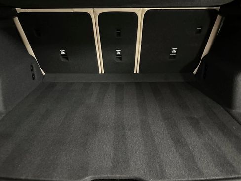 Used 2025 BMW X1 xDrive28i w/ Premium Package image 15