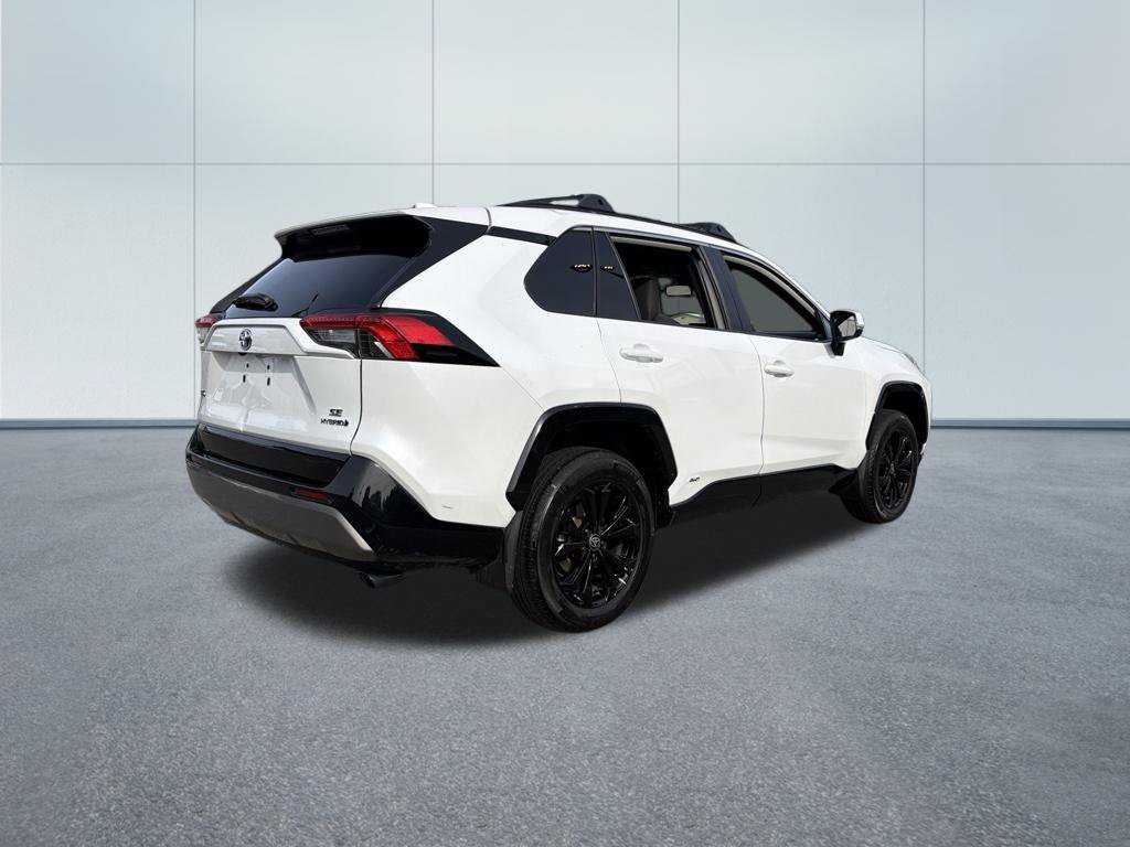 Used 2024 Toyota RAV4 SE w/ Weather Package AWD/4WD image 5
