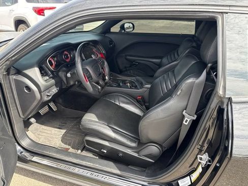 Used 2015 Dodge Challenger SRT Hellcat RWD image 7