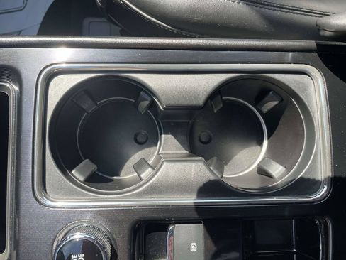 Used 2021 Lincoln Corsair AWD w/ Premium Package image 18