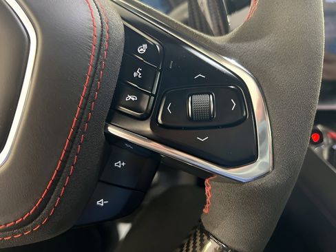 Used 2024 Chevrolet Corvette Z06 w/ Z07 Performance Package image 17