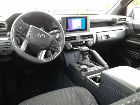 New 2026 Toyota 4Runner SR5 image 5