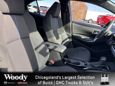 Used 2021 Toyota Corolla SE image 32