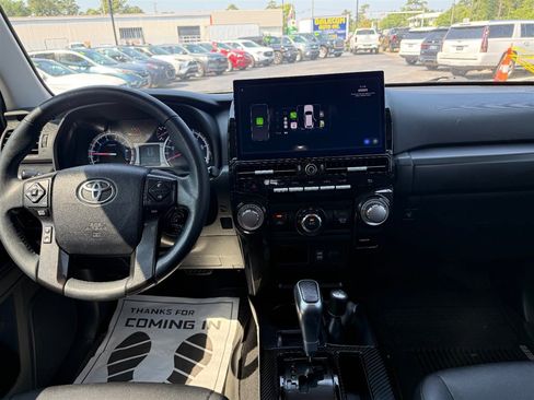 Used 2018 Toyota 4Runner TRD Pro AWD/4WD image 12