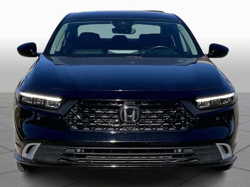 Used 2023 Honda Accord Touring image 3