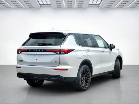 New 2026 Nissan Rogue SL AWD/4WD image 4