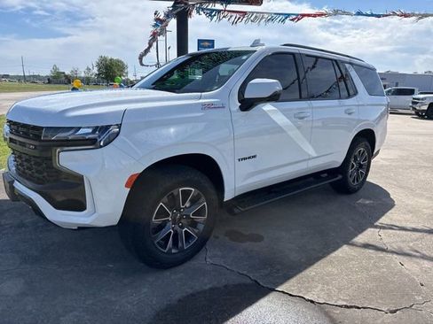 Used 2023 Chevrolet Tahoe Z71 w/ Luxury Package image 2