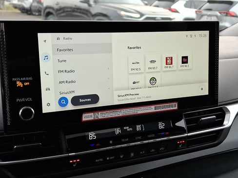 Certified 2025 Toyota Sienna XLE image 18