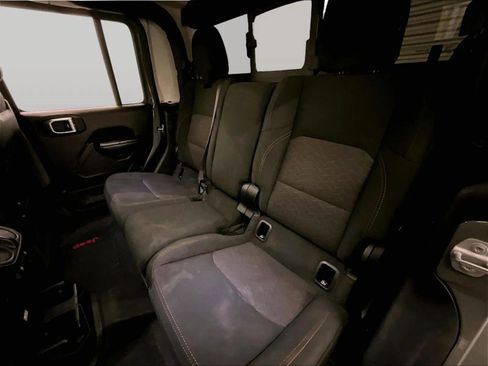 Used 2021 Jeep Gladiator Mojave image 25