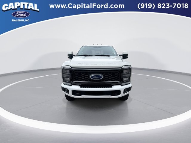 Used 2023 Ford F250 Lariat w/ Lariat Ultimate Package AWD/4WD image 3