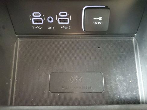 Used 2025 Jeep Grand Cherokee Limited w/ Luxury Tech Group II image 21