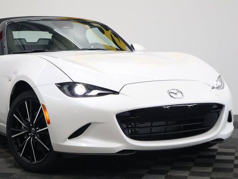 Used 2024 MAZDA MX-5 Miata Grand Touring image 3