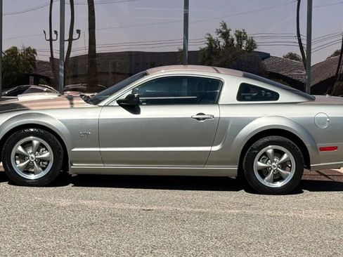 Used 2008 Ford Mustang GT Premium image 4