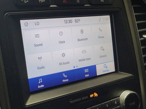 Used 2020 Ford Expedition XLT w/ Equipment Group 202A AWD/4WD image 29