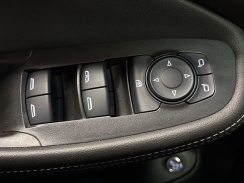 Used 2023 Buick Encore GX Select w/ Sport Touring Package image 24