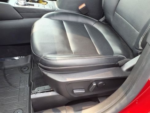 Certified 2022 Ford Escape SEL w/ Technology Package AWD/4WD image 8