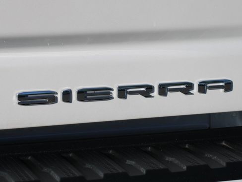 Used 2025 GMC Sierra 2500 Denali Ultimate image 64