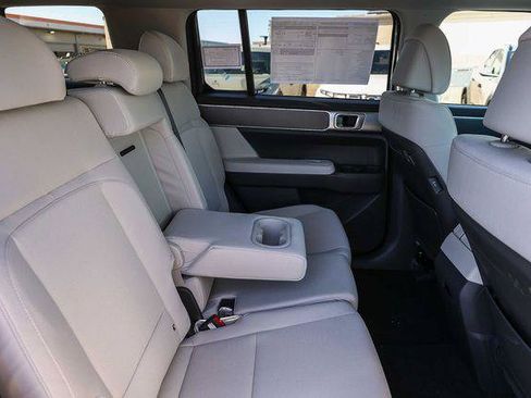 New 2026 Hyundai Santa Fe SE FWD image 19