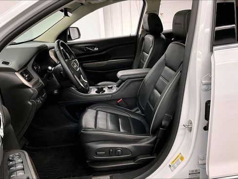 Used 2023 GMC Acadia Denali w/ Denali Ultimate Package image 25