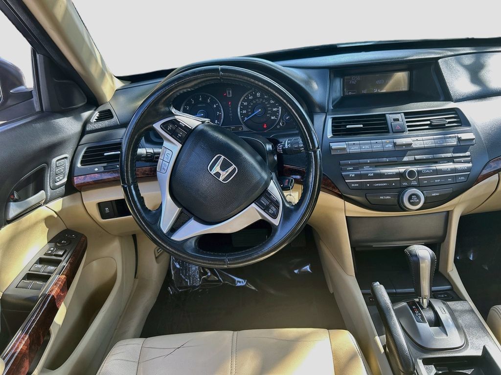 Used 2010 Honda Crosstour EX-L image 21