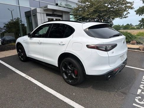 Used 2024 Alfa Romeo Stelvio Veloce AWD/4WD image 6