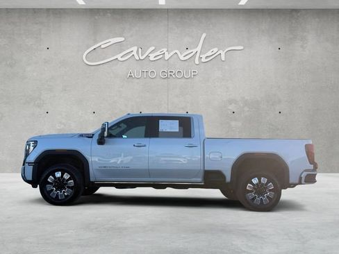 Used 2024 GMC Sierra 2500 Denali w/ Denali Reserve Package image 12