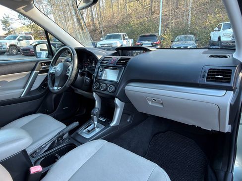 Used 2014 Subaru Forester 2.5i Touring image 15