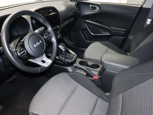 Used 2023 Kia Soul EX image 21