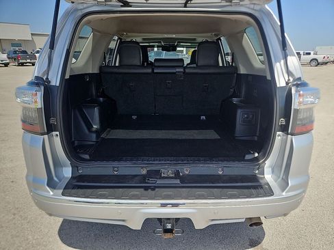 Used 2022 Toyota 4Runner Limited AWD/4WD image 15