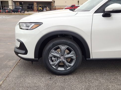 New 2026 Honda HR-V LX image 9