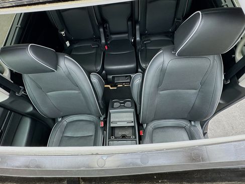 Used 2025 Honda Odyssey Elite image 14