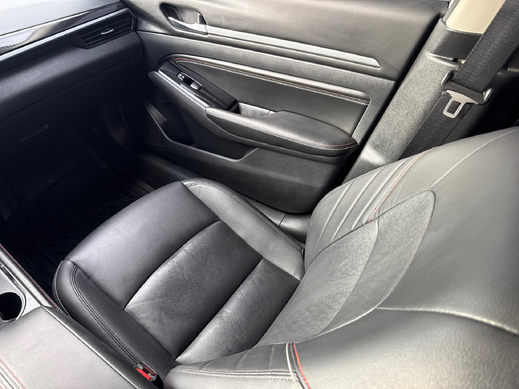 Used 2023 Nissan Altima 2.5 SR w/ SR Premium Package FWD image 15