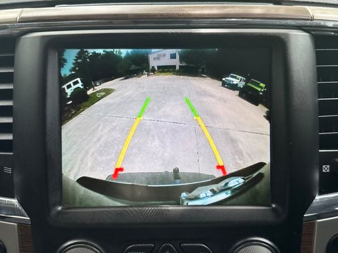 Used 2015 RAM 1500 Laramie w/ Convenience Group AWD/4WD image 31