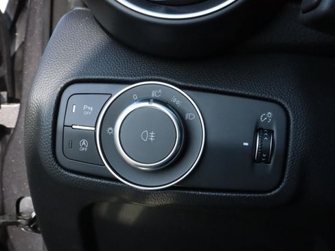 New 2025 Alfa Romeo Giulia w/ Veloce Package Rwd image 15