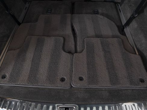 Certified 2021 Bentley Bentayga image 47