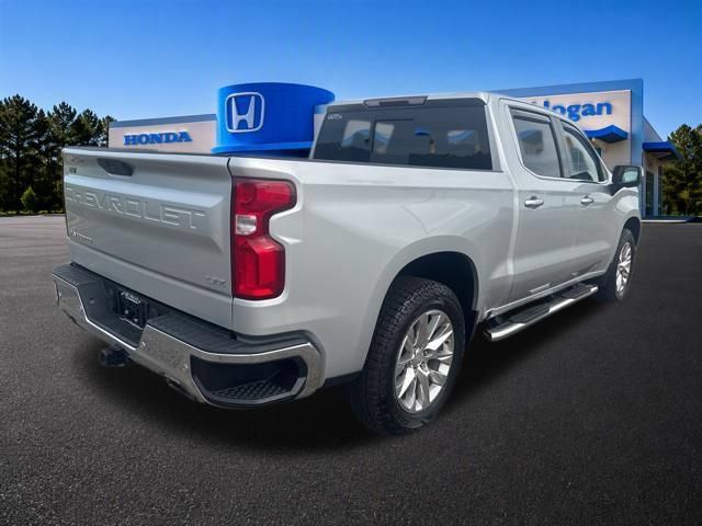 Used 2021 Chevrolet Silverado 1500 LTZ AWD/4WD image 3