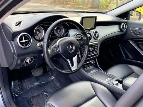 Used 2015 Mercedes-Benz GLA 250 4MATIC image 16